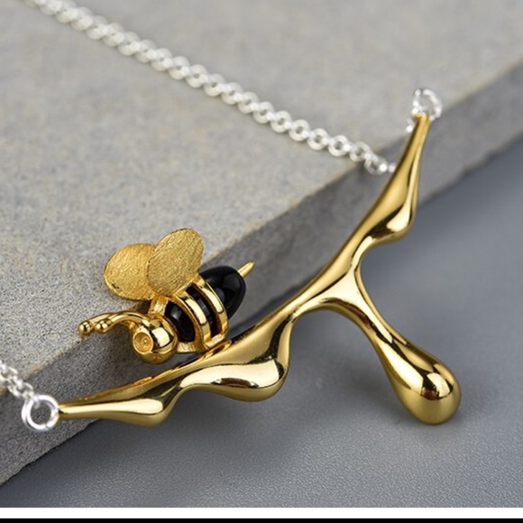 925 Silver Artisan Handmade The Zalyah Bee Necklace - Picture 4 of 9